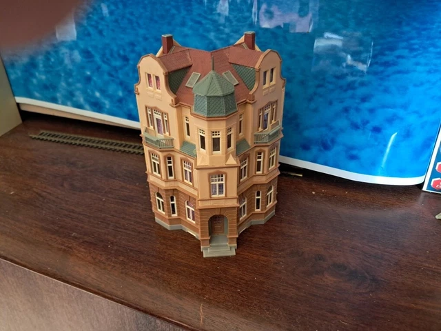 Maquettes De Bâtiments Pour Train électrique - Faller, Vollmer, Kibri - Immeubles De Ville