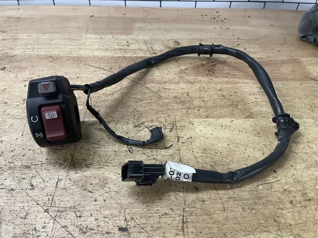 Right Handlebar Start Stop Kill Switch Assembly For Honda CBR600F4 1999-2000 – MATI