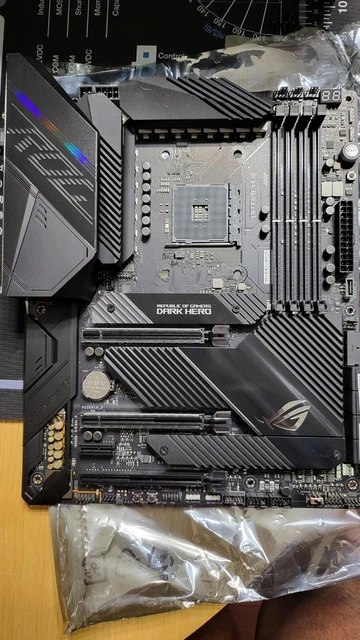 COMPUTEX 2019 : la carte mère X570 ROG Crosshair VIII Hero (Wifi) d'ASUS