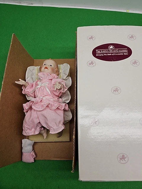 Ashton Drake Galleries Picture Perfect Babies Mini 6” Porcelain Doll EMILY