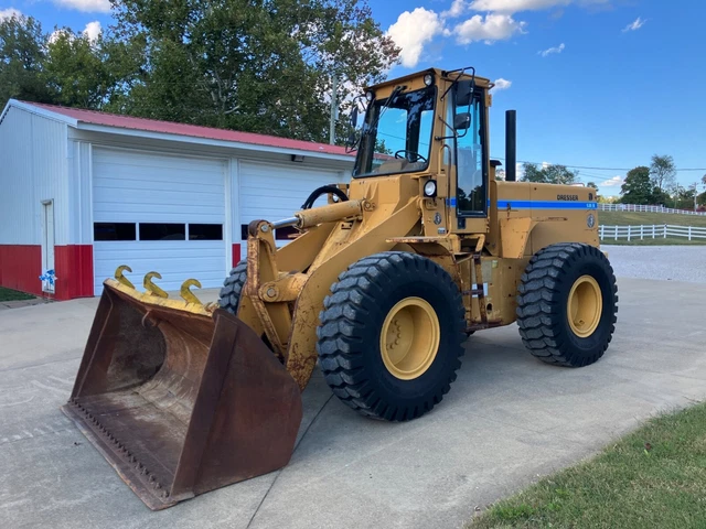 1988 Dresser 520B Wheel Loader, Above Average Condition, 24 Ply Tires, Payloader