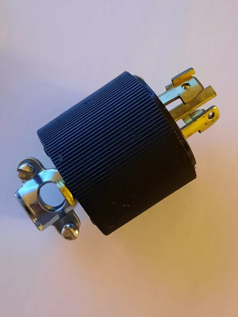 Hubbell vari load twist lock male 30A 250VDC 600VAC plug
