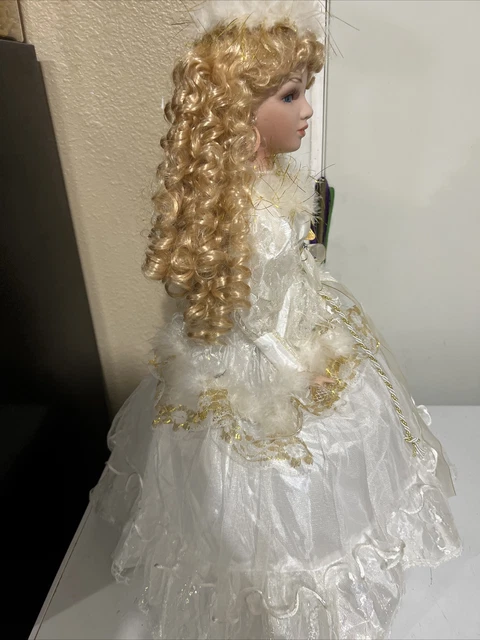 Heritage Signature Collection Porcelain Doll Cadence 22” Angel of 2007 2