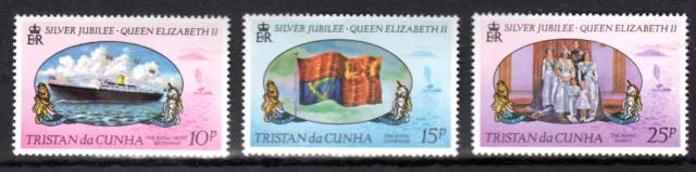 TRISTAN da CUNHA SILVER JUBILEE OF QUEEN ELIZABETH II - LMM - UK POST FREE  [782