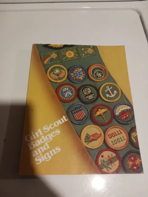 Girl Scouts Badges And Signs Book 1980’s