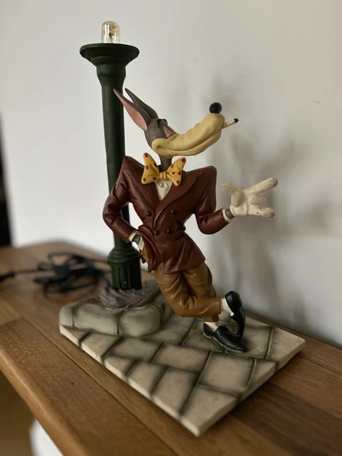 FIGURINE LE LOUP (WOLF) TEX AVERY AVEC DROOPY - DEMONS & MERVEILLES