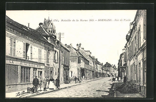 CPA Dormans, Rue de Paris, vue de la rue