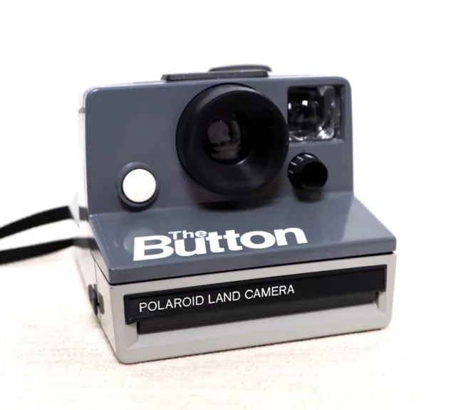 Vintage POLAROID THE BUTTON Instant Film Camera Takes SX-70 film