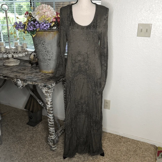 Elemente Clemente Bronze Stretchy Long Sleeve Maxi Dress