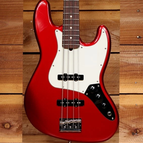 FENDER AMERICAN PROFESSIONAL Jazz Bass Candy Apple Red + OHSC Clean