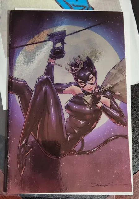 Catwoman #45 Jeehyung Lee Variant DC Virgin Foil- Golden Apple Exclusive variant
