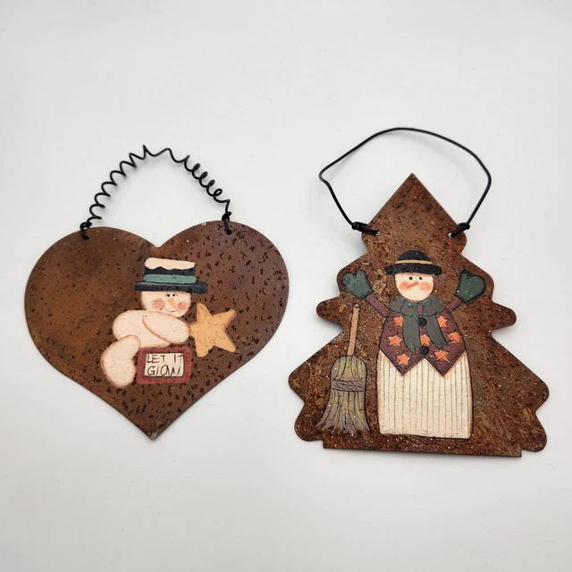 Vtg Christmas Ornament Crazy Mountain Henton Painted Metal Primitive Snowmen 4”
