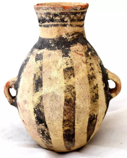 Ancient Pre Columbian Chancay Culture Hand Painted Vessel Pottery Vase