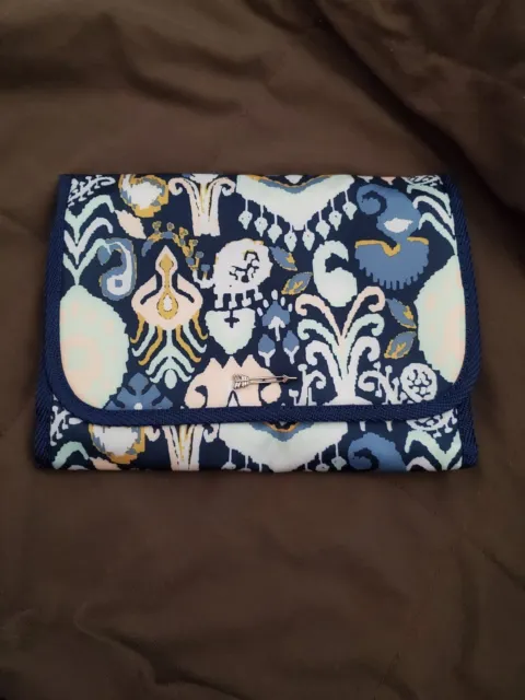NWOT Stella and Dot Navy Multi Ikat hanging travel case for cosmetics/jewelry