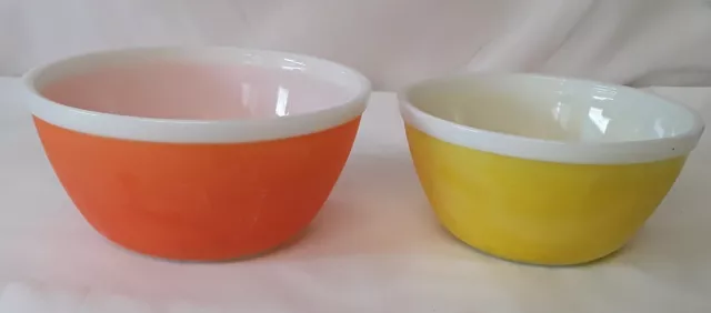 2 Vintage Pyrex Mixing Bowls Rainbow Colours c1970