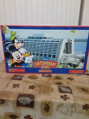 Disney's CONTEMPORARY RESORT Monorail Playset Theme Park Toy Accessory Boxed.