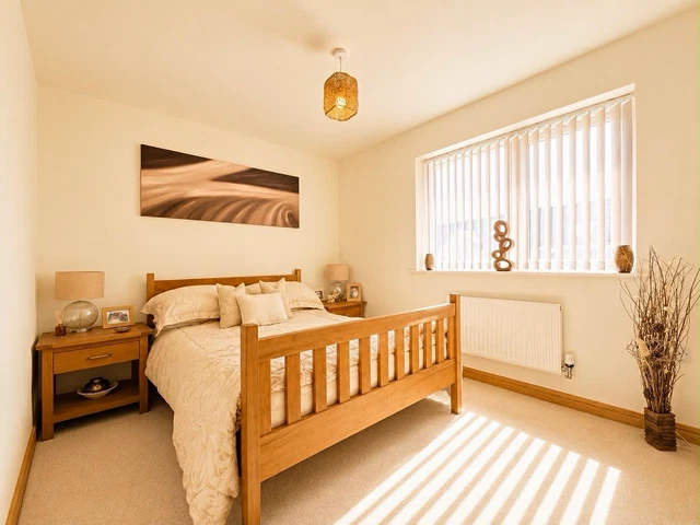 SOLID OAK DOUBLE Bed Frame, Slatted Foundation, Headboard & Footboard £ ...