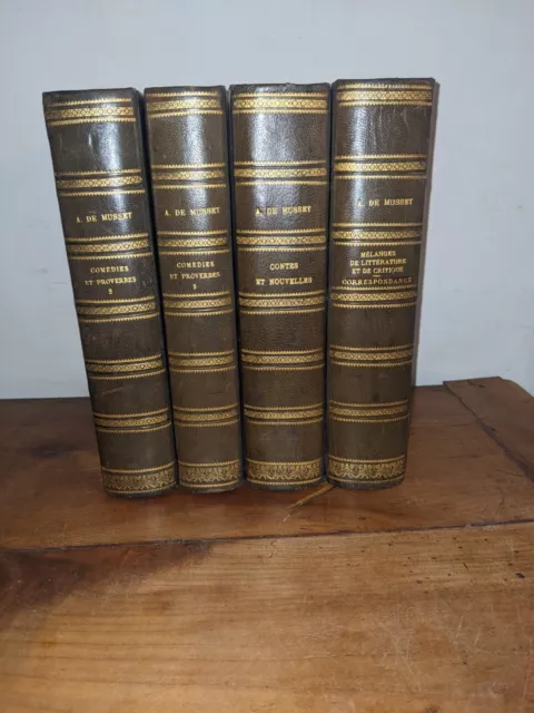 livre ancien-Alfred De Musset  Oeuvres complètes illustrées , 4 tomes  - 1929