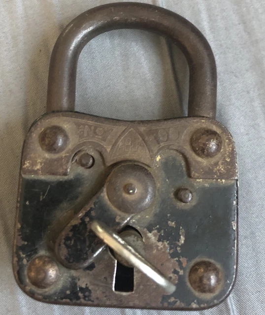 Altes XXL ABUS No. 90 Eisen Bügel Vorhängeschloss Altes XXL ABUS No. 90 Eisen Bügel Vorhängeschloss