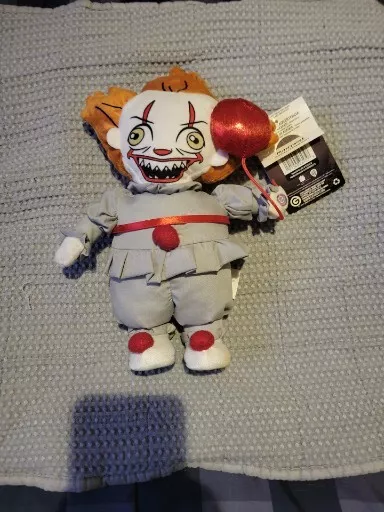 Stephen King IT Movie Pennywise the Clown Creepy Carnival Horror Plush NWT WORKS