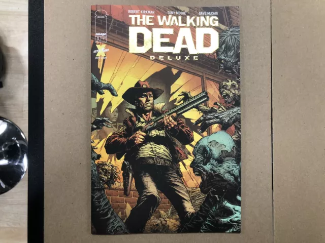 The Walking Dead DELUXE COLOR # 1 (2020) — 1 PER STORE GOLD FOIL — NM