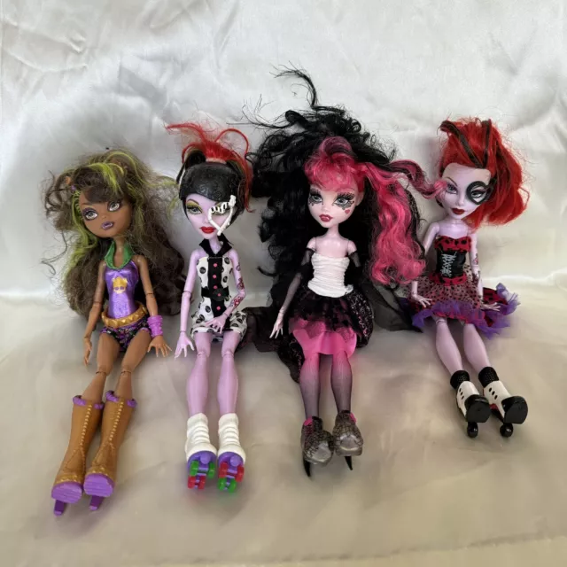 monster high dolls lot 4