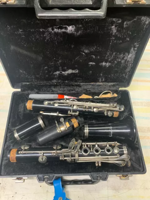 Olds Clarinet With Case GREAT CONDITION COMPLETE