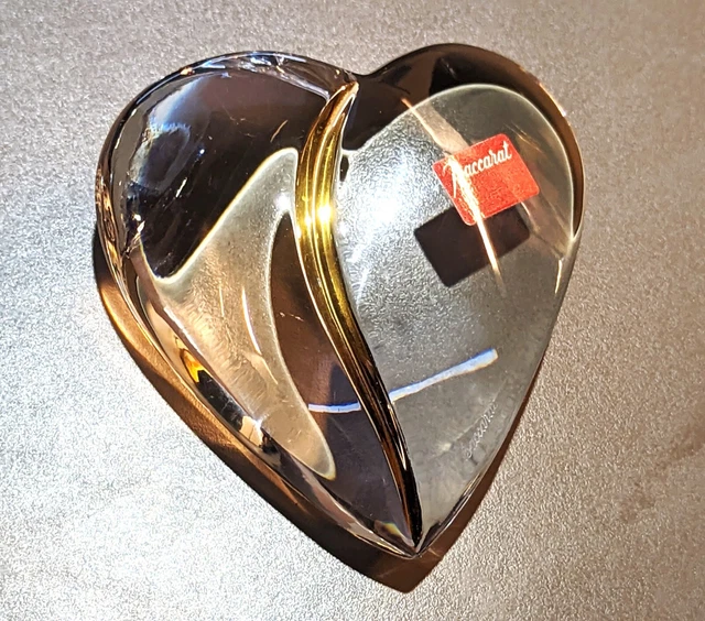 Lot de Bague en or jaune, sertie en son centre d'une perle entourée de
