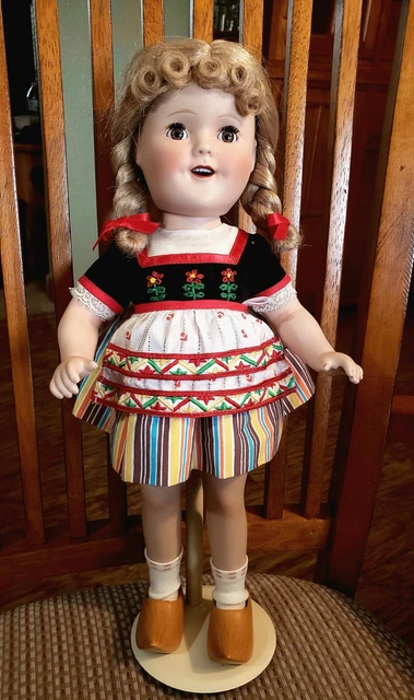 Genuine Shirley Temple Danbury Mint Pocelain Heidi Jointed 15" Doll Lashes Teeth