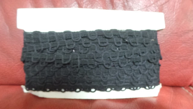 25 m de dentelle noir coton ref 5311