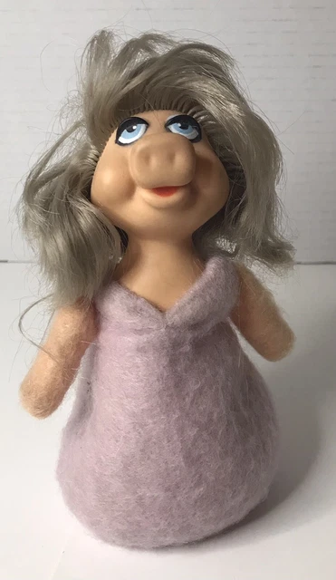 Vintage 70s 1979 Fisher Price Plush Beanie 7" Muppets Miss Piggy Bean Bag Doll