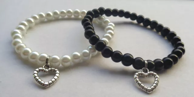 Black / White Elastic Glass Pearl Bead Bracelet Heart Charm - Bridal Prom Gift