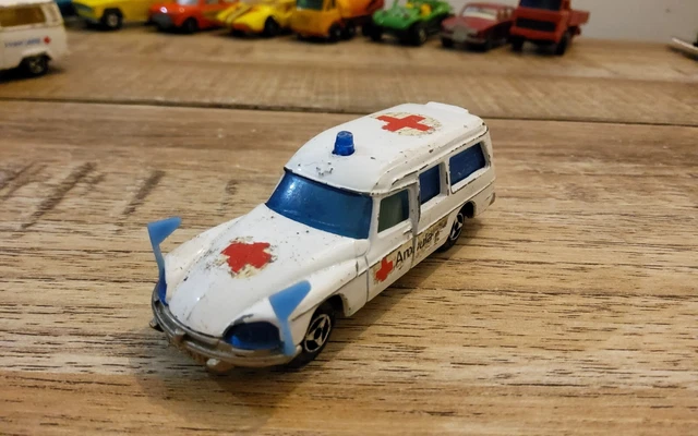 CITROEN DS 23 VISSER AMBULANCE DE GROOTH WINSCHOTEN 1974 MATRIX 1/43