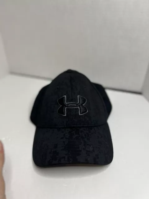 Under Armour Classic Fit Mesh  Black Baseball Hat Cap Men's L / XL Embroidery