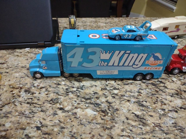 Disney Pixar Cars Dinoco King #43 Race O Rama Hauler Semi Truck Diecast & Car
