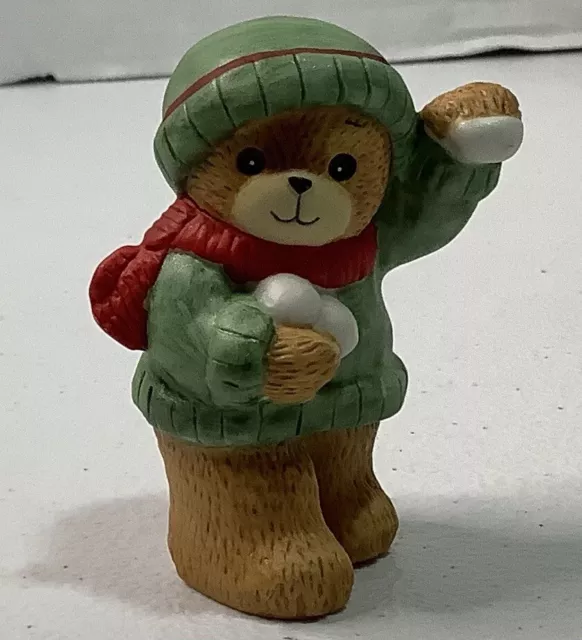 Enesco 1983 Lucy & Me Lucy Rigg Christmas Bear Throwing Snowballs