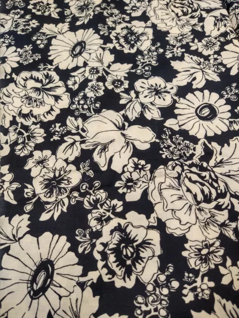 Black And Cream Floral, 1 - 1/2  Yard Cotton Quilting Fabric, Unbranded