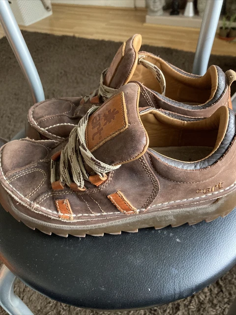 Art Company Shoes Size 6 2