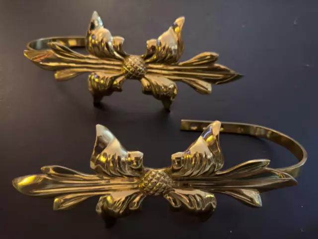 Pair of Drape Curtain Tie Backs Heavy Brass Classical Leaf Bow Glossy Gold Color