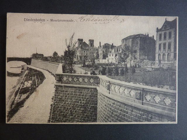 THIONVILLE Diedenhofen Moselle CPA 57 promenade des bords de moselle