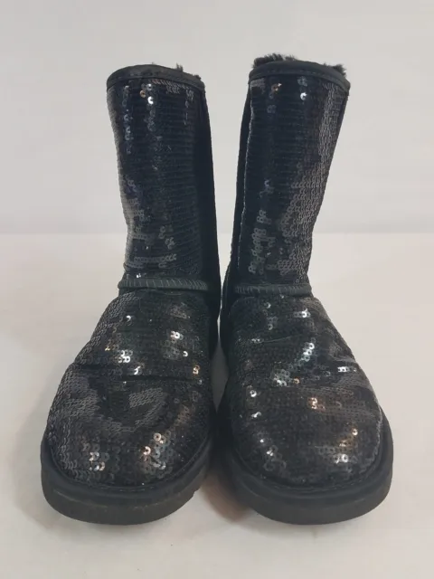 UGG Women's Classic Short 3161 Black Sequin Sparkles Round Toe Snow Boots Size 5