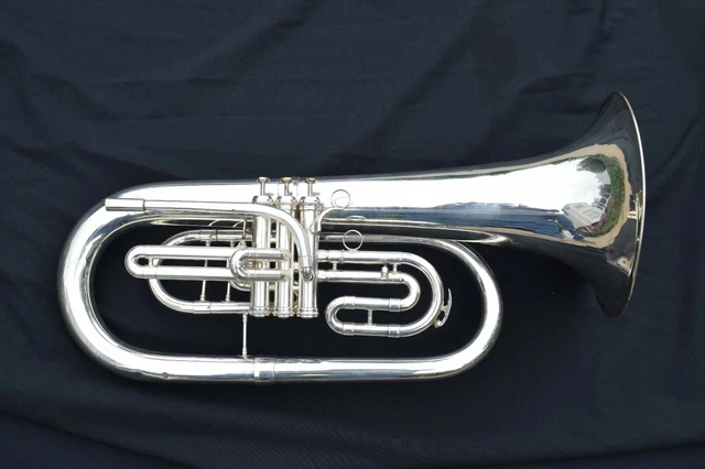 King 1130SP Marching Euphonium - Silver-plated (King1130SPd1