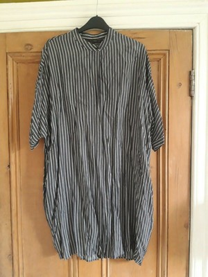 Zara, grey and white striped shirt dress, size M, short sleeves, pockets