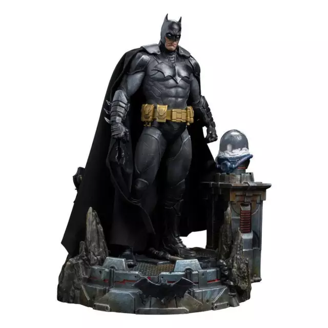 DC COMICS - Batman Unleashed 1/10 Deluxe Art Scale Statue Iron Studios