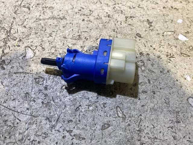 Fiat Ducato 2012 brake pedal sensor switch 50520116 STO19655