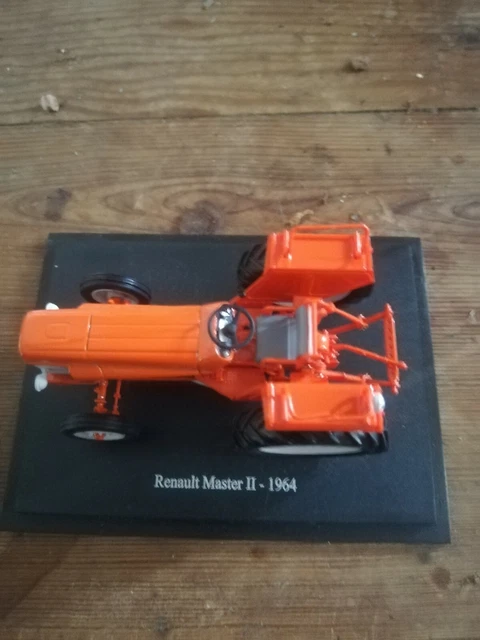 Universal Hobbies 1:43 Die Cast Tractor Renault Master Ii Year 1964 Art 6051