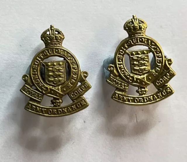 WW2 Royal Army Ordnance Corps RAOC Collar badge slight mismatched pair 33x25mm