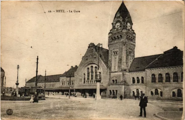 CPA AK METZ - La Gare (651048)