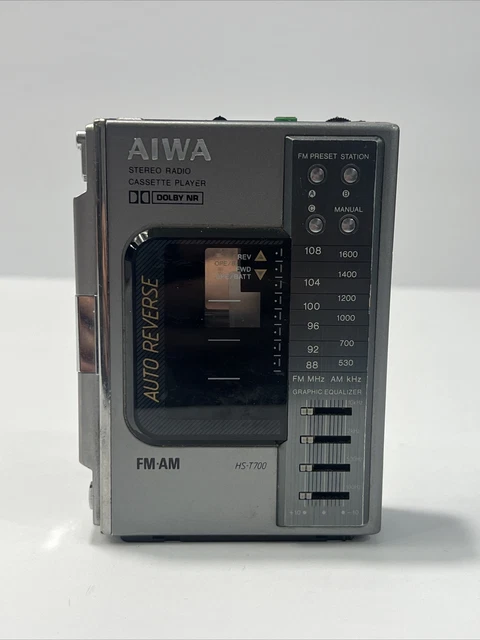 Vintage Aiwa HS-T700 Walkman Cassette Player AM/FM Stereo  *Untested