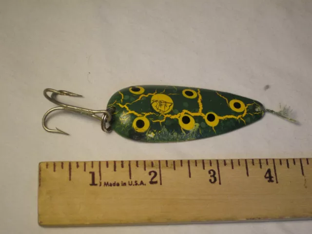 VINTAGE FISHING LURE 3/4 OZ. Dardevlet Dearborn Mi Green Yellow pike bass  spoon $8.10 - PicClick